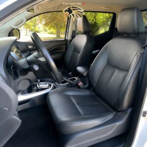 Bọc ghế da Nissan Navara